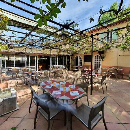 Logis Hotel Le Chene Vert Bollène Екстериор снимка