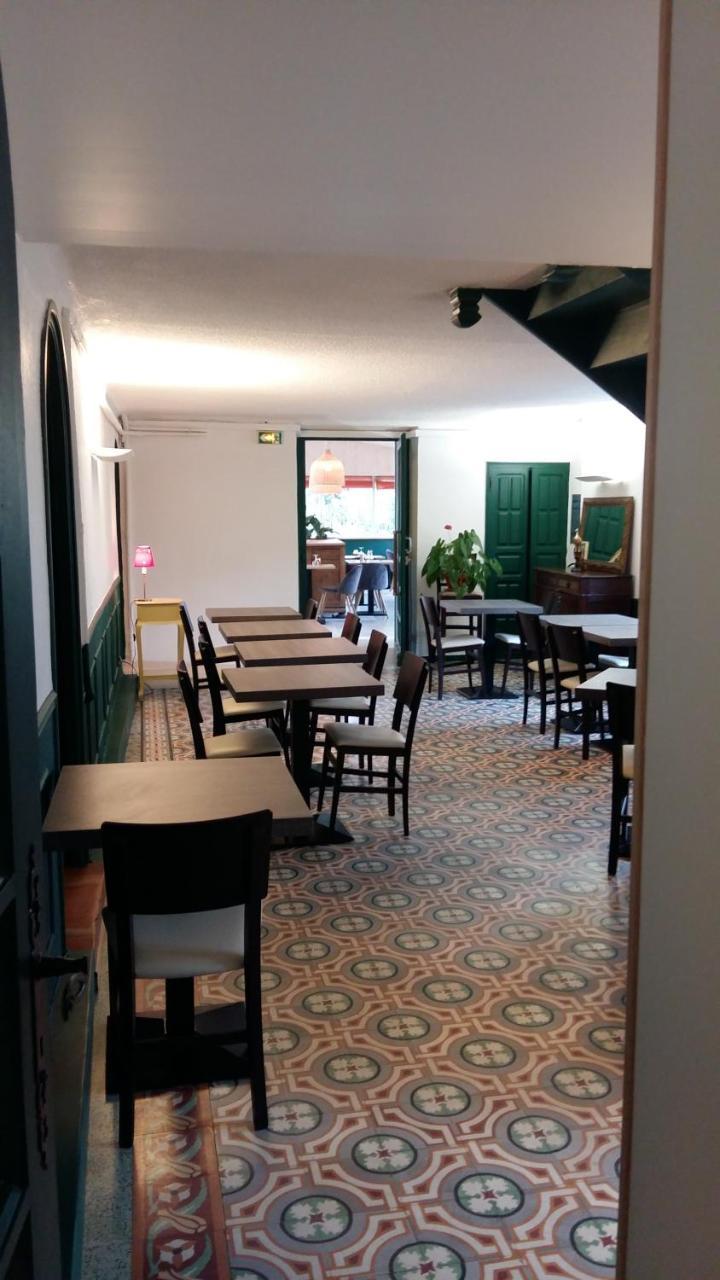 Logis Hotel Le Chene Vert Bollène Екстериор снимка