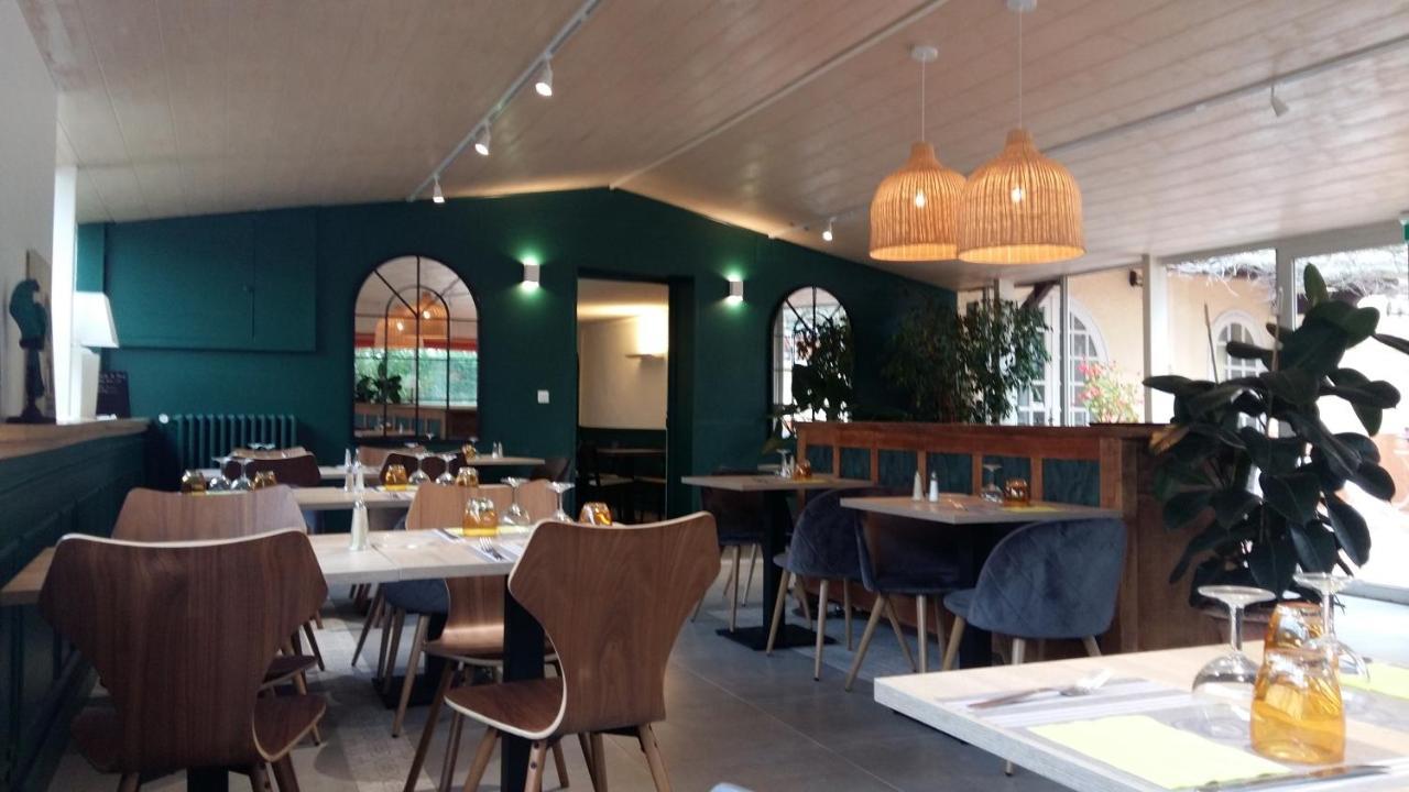Logis Hotel Le Chene Vert Bollène Екстериор снимка