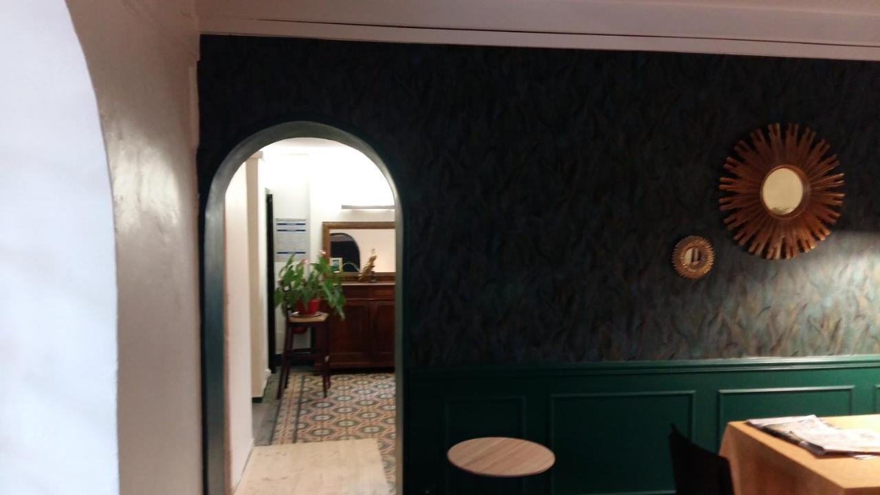 Logis Hotel Le Chene Vert Bollène Екстериор снимка